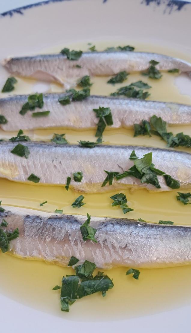 Anchovies in vinager